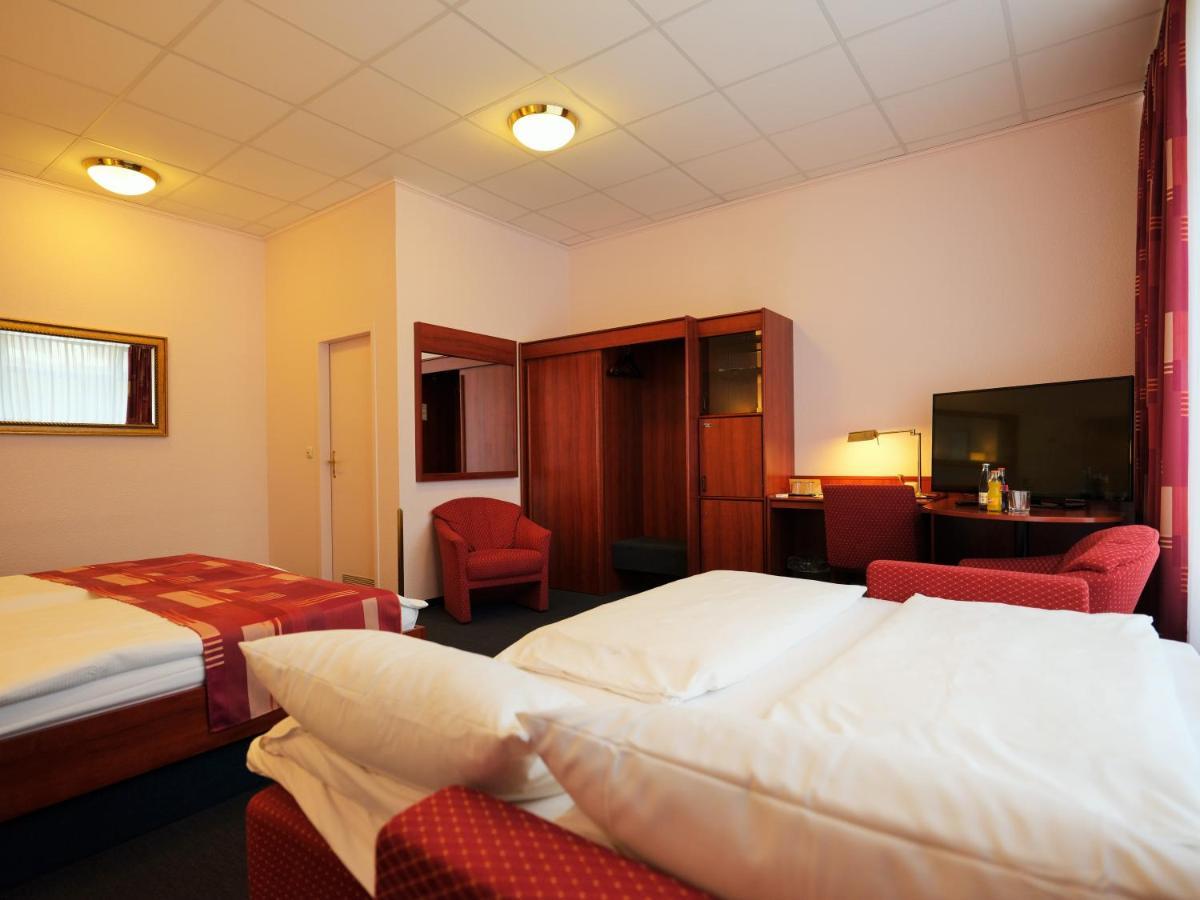 Cabo Nonsmoking-Hotel Hamburg Eksteriør bilde